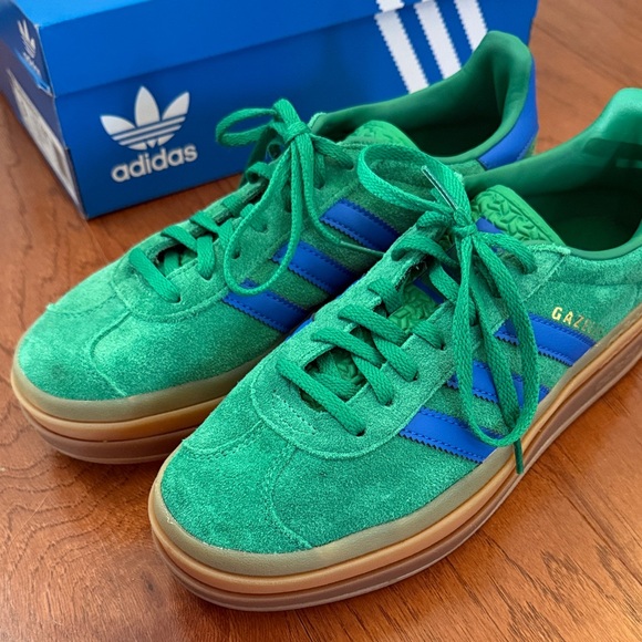 Adidas Green Suede Gazelle Sneakers with Blue Stripes - Picture 5 of 7